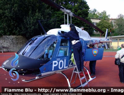 Agusta Bell AB 206
Polizia di Stato
Servizio Aereo
PS-40

Parole chiave: Servizio_Aereo Elicotteri Agusta-Bell_206 Poli_40 elicottero