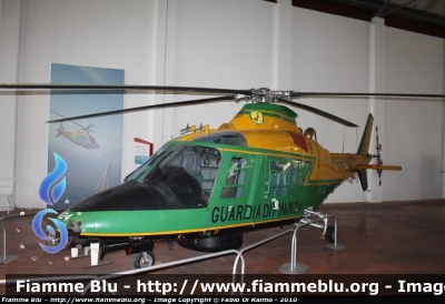 Agusta A109 A2
Guardia Di Finanza
Esposto al Museo del Volo "Volandia"
GdiF 142
Parole chiave: Agusta A109_A2 GdiF142 Elicottero