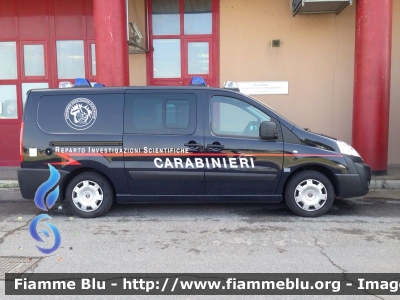 Fiat Scudo IV serie
Carabinieri
Reparto Investigazioni Scientifiche Roma
CC DI 065
Parole chiave: Fiat Scudo_IVserie CCDI065