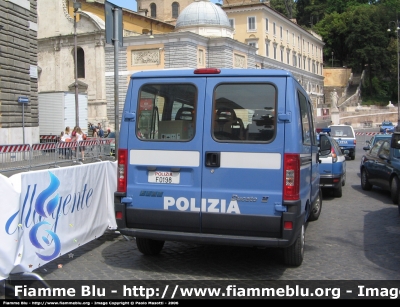 Fiat Ducato III Serie
Polizia di Stato
POLIZIA F0198
Parole chiave: Fiat Ducato_IIISerie PoliziaF0198 Festa_della_Polizia_2006
