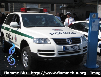 Volkswagen Touareg I Serie
Slovenská republika - Slovacchia
 Polícia - Polizia
Parole chiave: Volkswagen Touareg_ISerie Festa_della_Polizia_2006