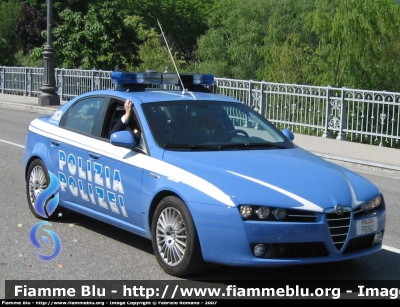Alfa Romeo 159
Polizia di Stato
Squadra Volante
POLIZIA F6162
Parole chiave: Alfa-Romeo 159 PoliziaF6162
