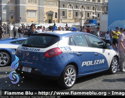 Fiat Nuova Bravo
Polizia di Stato
Squadra Volante
POLIZIA F3761
Parole chiave: Fiat Nuova_Bravo PoliziaF3761 Festa_della_Polizia_2007