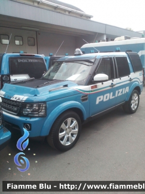 Land Rover Discovery 4
Polizia di Stato
Reparto Mobile 
allestimento Marazzi 
grazie ad Alberto500
Parole chiave: Land Rover Discovery 4_Polizia di Stato_Reparto Mobile