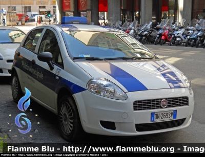 Fiat Grande Punto
Polizia Municipale Serra Riccò (GE)
Parole chiave: Fiat Grande_Punto