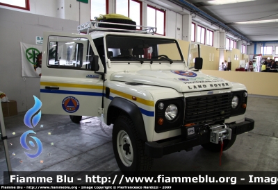 Land Rover Defender 110
Protezione Civile
Guardia Nazionale Padana Regione Lombardia
Parole chiave: Land-Rover Defender_110 Guardia Nazionale Padana_REAS 2009