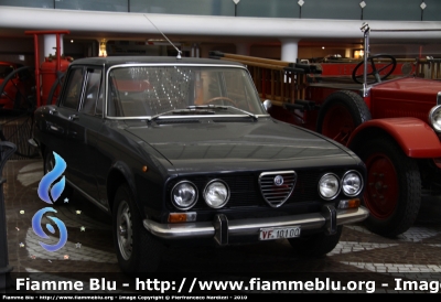 Alfa Romeo 2000
Vigili del Fuoco
Comando Provinciale di Roma
Collezione Storica
VF 10100
Parole chiave: Alfa-Romeo 2000 VF10100