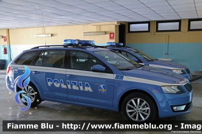 Skoda Octavia Wagon IV serie
Polizia di Stato
Polizia Stradale in servizio sulla rete autostradale di Autostrade per l'Italia (A14 Bologna - Taranto)
POLIZIA H8190
POLIZIA H8157
Parole chiave: Skoda Octavia_Wagon_IVserie POLIZI H8190 POLIZIAH8157
