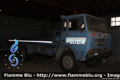 Iveco 90PC
Polizia di Stato
I Reparto Mobile di Roma
POLIZIA 61744
Parole chiave: Iveco 90PC POLIZIA61744