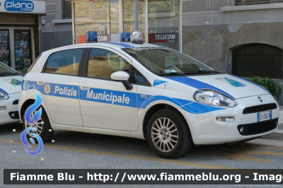 Fiat Punto VI serie
Polizia Municipale Vasto (CH)
Parole chiave: Fiat Punto_VIserie