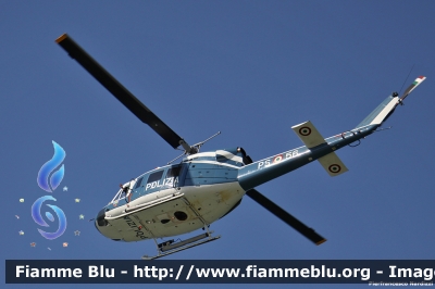 Agusta-Bell AB212
Polizia di Stato
Servizio Aereo
PS 56
Qui fotografato al 1° International
Air Show del Vastese
Parole chiave: Agusta-Bell AB212 PS 56 Polizia