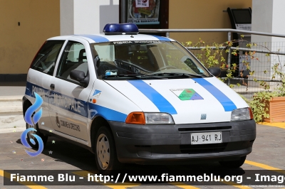 Fiat Punto I serie
Polizia Municipale Crecchio (CH)
Parole chiave: Fiat Punto_Iserie