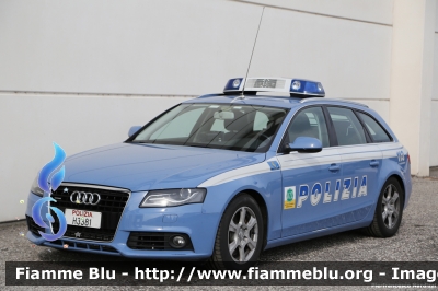Audi A4 Avant V serie
Polizia di Stato
Polizia Stradale in servizio sulla A22 "Modena-Brennero"
POLIZIA H3381
Parole chiave: Audi A4_Avant_Vserie POLIZIAH3381