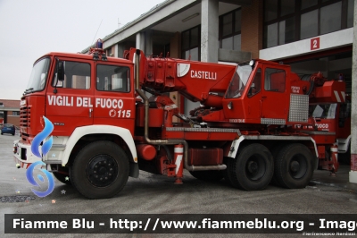 Astra BM25
Vigili del Fuoco
Comando Provinciale di Perugia
AutoGru da 40 ton allestimento Castelli
VF 13806
Parole chiave: Astra BM25 VF13806