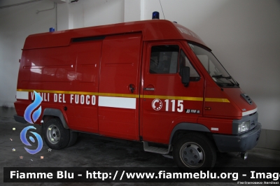Renault B110
Vigili del Fuoco
Comando Provinciale di Perugia
Distaccamento di Foligno (PG)
Parole chiave: Renault B110