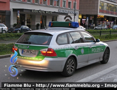 Bmw 320 E91 Touring
Bundesrepublik Deutschland - Germania
Landespolizei 
Bayern - München 
Polizia territoriale della Baviera
- Monaco -


Parole chiave: Bmw 320_E91_Touring Polizei Germany