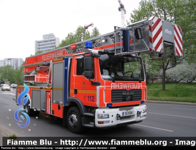 MAN TGM 15.280 I serie
Bundesrepublik Deutschland - Germany - Germania
Berliner Feuerwehr
B 2306
Parole chiave: Man TGM_15.280_Iserie