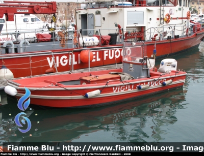 Imbarcazione
Vigili del Fuoco
Distaccamento Porto di Livorno
Parole chiave: Imbarcazione