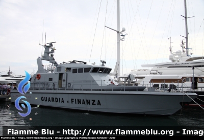 Guardacoste G202 "Appuntato Salerno"
Guardia di Finanza
in esposizione al salone nautico di Genova '09
Parole chiave: Guardacoste G202_Appuntato_Salerno