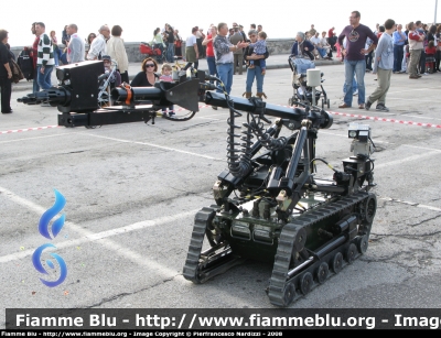 Robot per Disinnesco Ordigni Esplosivi
Esercito Italiano
Artificieri dell'Esercito
Parole chiave: Robot_Esercito_Italiano_festa_della_folgore