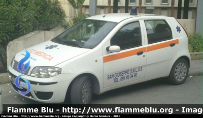 Fiat Punto Classic III Serie
Ambulanze San Giuseppe Onlus - Bagheria (PA)
Automedica
Parole chiave: Fiat Punto Classic_IIISerie_Automedica_Ambulanze San Giuseppe Bagheria