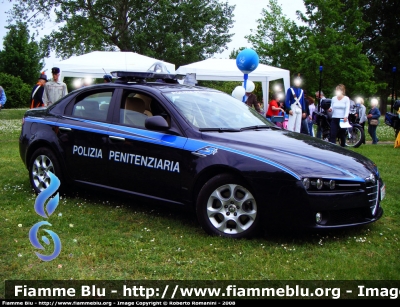Alfa Romeo 159
Polizia Penitenziaria
Autovettura Utilizzata dal Nucleo Radiomobile per i Servizi Istituzionali
POLIZIA PENITENZIARIA 556 AE
Esemplare Esposto alla Festa del Volontariato a Forlì

Parole chiave: Alfa_Romeo 159