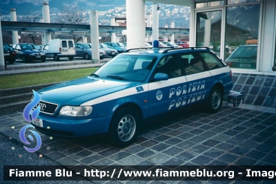 Audi 100 2.0 turbo 
Polizia di Stato
Questura di Bolzano
Polizia Stradale di Vipiteno
POLIZIA B5726
*dismessa*
Parole chiave: Audi 100 POLIZIAB5726