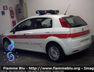 Fiat Grande Punto
Polizia Municipale Civitella in Val di Chiana
Parole chiave: Fiat Grande_Punto PM_Civitella_in_Val_di_Chiana