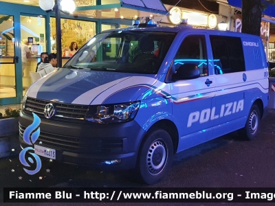Volkswagen Transporter T6
Polizia di Stato
Unita' Cinofile
Allestimento BAI
POLIZIA M4413
Parole chiave: Volkswagen Transporter_T6 POLIZIAM4413