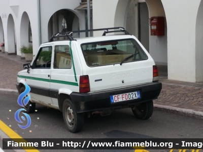 Fiat Panda 4x4 II serie
Corpo Forestale Provincia di Bolzano
CF FD 02X
Parole chiave: Fiat Panda_4x4_IIserie CFFD02X