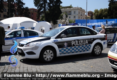 Ford Focus III Serie
Repubblika ta' Malta - Malta
Pulizija
Parole chiave: Ford Focus_IIISerie_Pulizija Malta_Festa_della_Polizia_2009