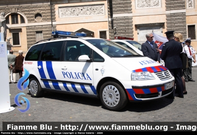 Volkswagen Sharan II Serie
Portugal - Portogallo
Policia - Transito
Polizia Stradale 
Parole chiave: Volkswagen Sharan_IISerie_Policia Portogallo_Festa_della_Polizia_2009