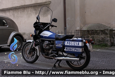 Moto-Guzzi V50
Polizia Municipale Rieti
*Moto conservata*
Parole chiave: Moto-Guzzi V50