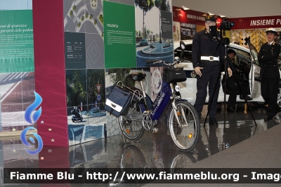 Bicicletta Elettrica
Polizia Roma Capitale
Parole chiave: Salone_della_Giustizia_2011