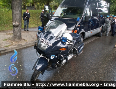 Bmw R 850 RT I Serie
Polizia Penitenziaria
Motocicletta Utilizzata dal Nucleo Radiomobile per i Servizi di Scorta d'Onore
POLIZIA PENITENZIARIA 116
Parole chiave: Bmw_R850RT_Penitenziaria