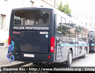 Iveco Cacciamali 397.12 EuroRider
Polizia Penitenziaria
Autobus da 55 Posti per il Trasporto del Personale
POLIZIA PENITENZIARIA 466 AD
Parole chiave: Iveco_Cacciamali_EuroRider_Penitenziaria