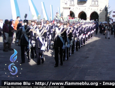 Uniforme Utilizzata in Cerimonie Ufficiali
Repubblica di San Marino
Uniforme della Gendarmeria
Parole chiave: Uniforme_Gendarmeria_San_Marino