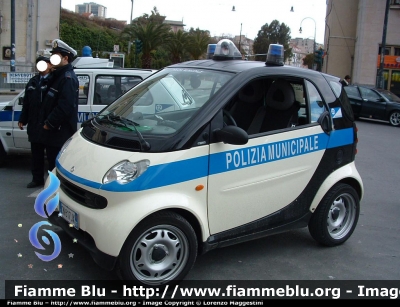 Smart Fortwo I serie
Polizia Municipale Ragusa
Parole chiave: Smart Fortwo_Iserie PM_Ragusa