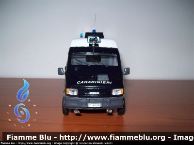Iveco Daily II serie
Veicolo Antisommossa Carabinieri - 11° Btg Mobile Puglia - 1° Brigata Mobile
Parole chiave: Iveco Daily_IIserie
