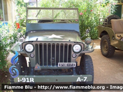 Jeep Willys
Assegnata da Army USA , ai Reparti Carabinieri Anni 40/50.-
Parole chiave: Jeep Willys