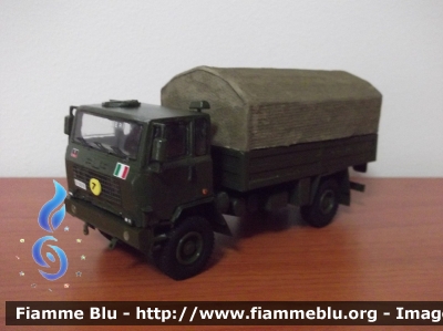 Fiat Iveco ACM 80
Carabinieri 
13° Battaglione Mobile
Modello in scala 1/43
Parole chiave: Fiat Iveco ACM_80