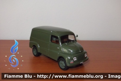 Fiat 615N
Carabinieri
Battaglione Mobile - Anni 50
Modello in scala
Parole chiave: Fiat 615N