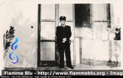 Carabinieri Anni 50/60
Foto concessa dall'App. dei CC in pensione GIULIANI Giuseppe da Crispiano (TA).
