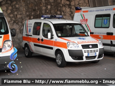Fiat Doblò II serie
Pubblica Assistenza Nerviese
ambulanza allestita AVS
Parole chiave: Fiat Doblò_IIserie