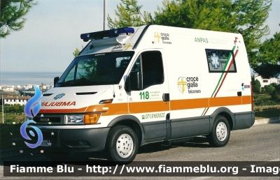 Iveco Daily III serie
Croce Gialla Falconara (AN) 
ambulanza allestita MAF
Parole chiave: Iveco Daily_IIIserie ambulanza 
