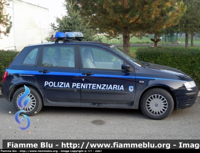 Fiat Stilo II Serie
Polizia Penitenziaria
Autovettura Utilizzata dal Nucleo Radiomobile per i Servizi Istituzionali

Parole chiave: Fiat Stilo_IIserie PoliziaPenitenziaria