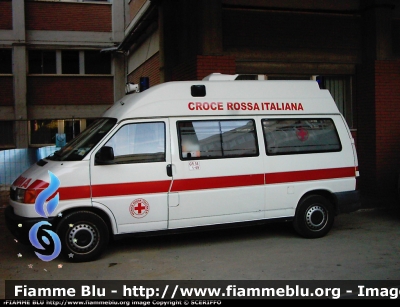 Volkswagen Transporter T4
Croce Rossa Italiana 
Comitato locale di Follonica 
Allestimento Bollanti 
CRI 14887
Parole chiave: Volkswagen Transporter_T4 118_Grosseto Ambulanza CRI14887