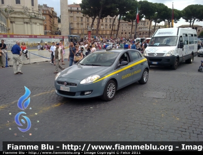 Fiat Nuova Bravo
Guardia di Finanza
GdiF 250 BD
Parole chiave: Fiat Nuova_Bravo GdiF250BD Festa_della_Repubblica_2011