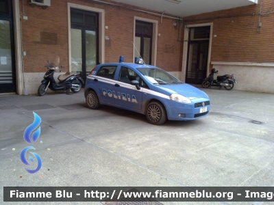 Fiat Grande Punto
Polizia di Stato
Polizia Ferroviaria
Stazione di Caserta
POLIZIA H1715
Parole chiave: Fiat Grande_Punto POLIZIAH1715
