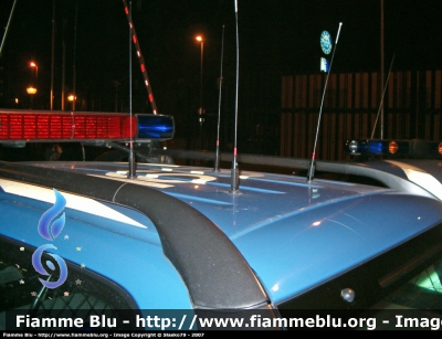 Fiat Marea Weekend I serie
Polizia di Stato
Polizia Stradale
Dotata di Radiogoniometro
Parole chiave: Fiat Marea_Weekend_Iserie Polizia